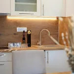 Exclusive Okrug Gornji With Shared Pool - Two Bedroom With Shared Pool Apartamento